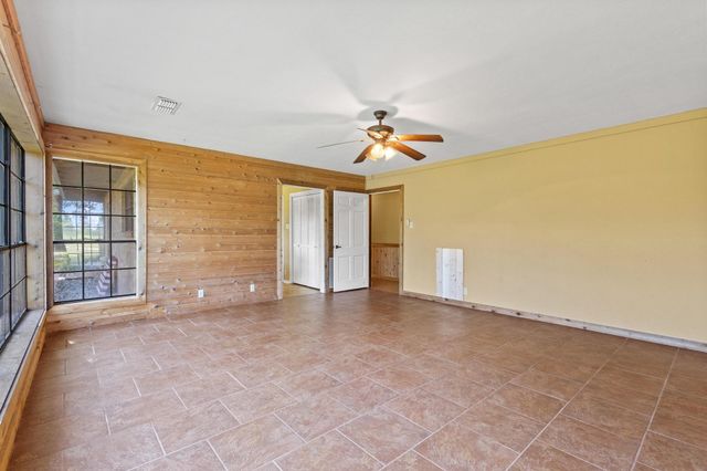 1203 County Road 3100, Clarksville, TX 75426