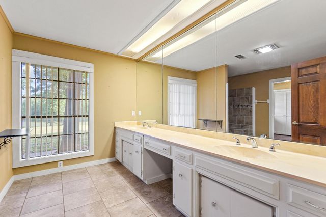 1203 County Road 3100, Clarksville, TX 75426