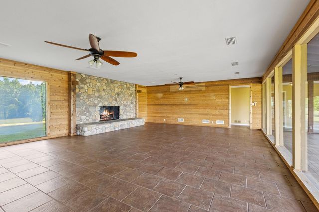 1203 County Road 3100, Clarksville, TX 75426