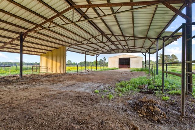 1203 County Road 3100, Clarksville, TX 75426