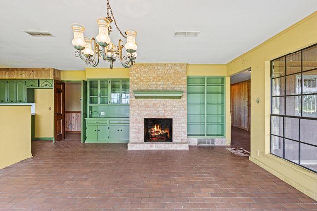 1203 County Road 3100, Clarksville, TX 75426