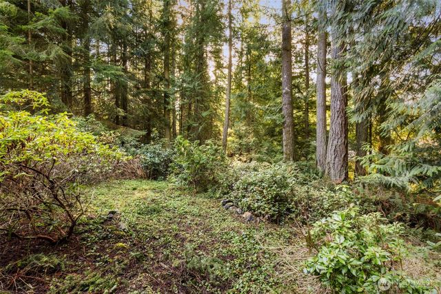 82 Ames Lane, Port Ludlow, WA 98365