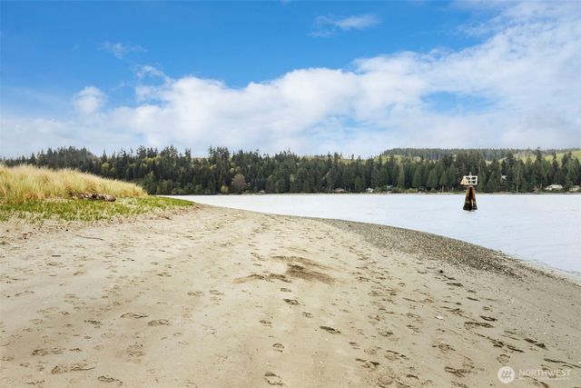82 Ames Lane, Port Ludlow, WA 98365