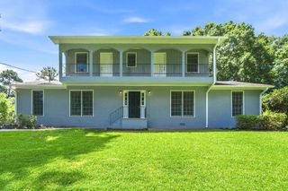 211 Pioneer Trail, Marietta, GA 30068