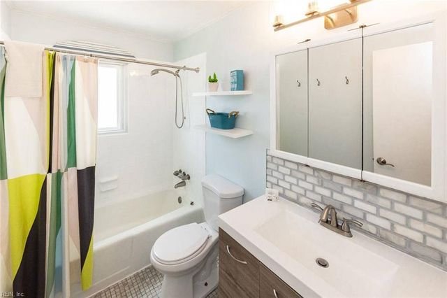 2813 Sandpiper RD, Virginia Beach, VA 23456