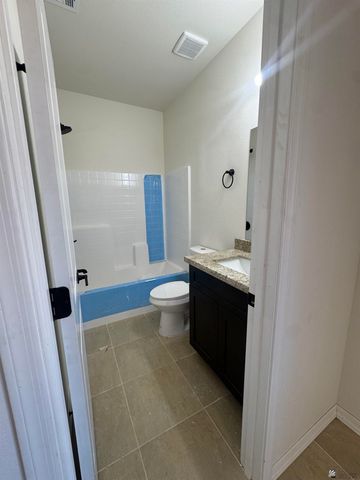 4952 E Ortega St, San Luis, AZ 85336