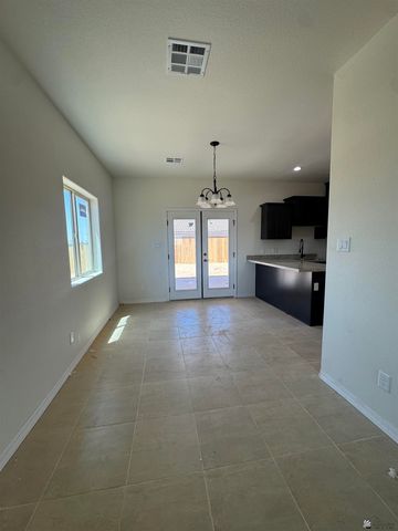 4952 E Ortega St, San Luis, AZ 85336