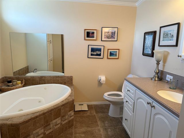 700 DAHLIA DRIVE, Venice, FL 34293
