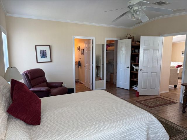700 DAHLIA DRIVE, Venice, FL 34293