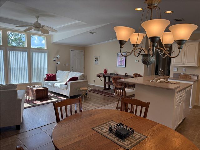 700 DAHLIA DRIVE, Venice, FL 34293