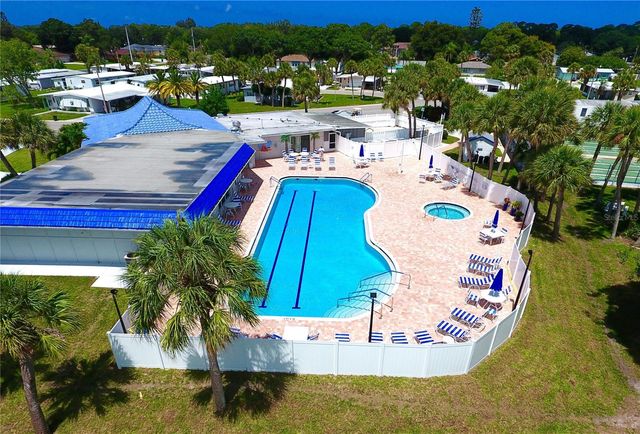 700 DAHLIA DRIVE, Venice, FL 34293