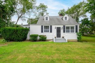 19 Longview Avenue, Danbury, CT 06811