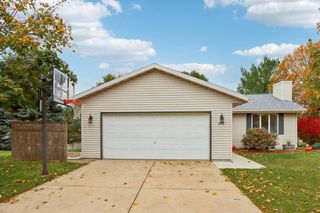 243 Crestview LANE, Lake Mills, WI 53551