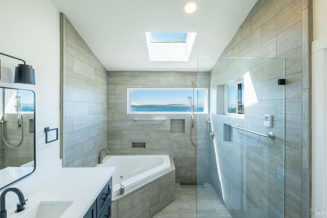 32 Kailua Way, Dillon Beach, CA 94929