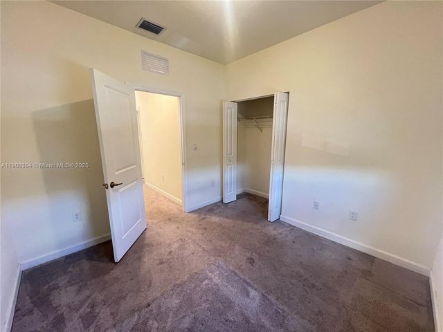 11080 W 32nd Ln 11080, Hialeah, FL 33018