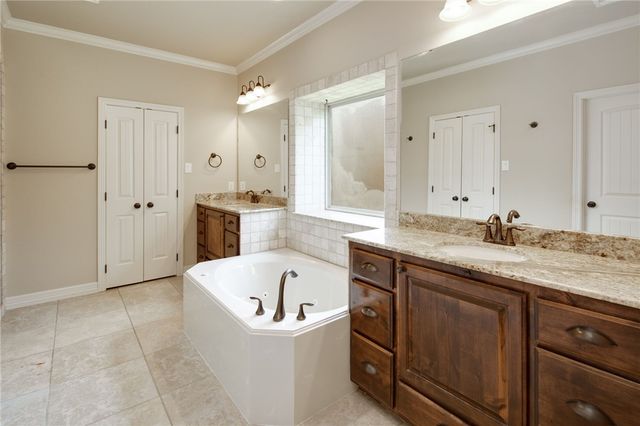 4320 Rock Bend Drive, College Station, TX 77845