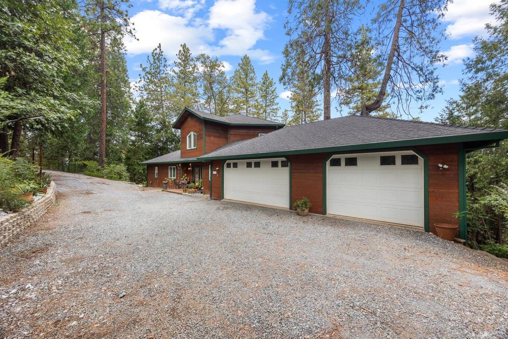 3755 Kincade Dr, Placerville, CA 95667