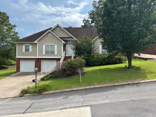 2548 Chimney Lake Circle, Soddy Daisy, TN 37379