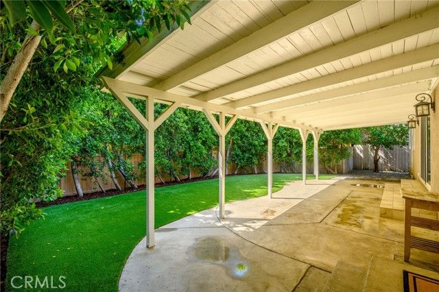 16814 Hartland, Los Angeles, CA 91406