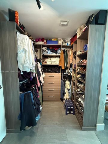 1080 Brickell Ave 2109, Miami, FL 33131