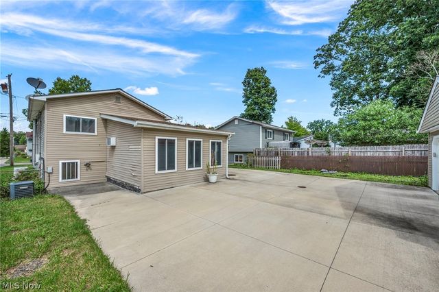1175 Lloyd Avenue, Aurora, OH 44202