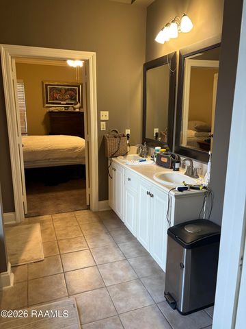 407 Hillbrooke Drive, Broussard, LA 70518
