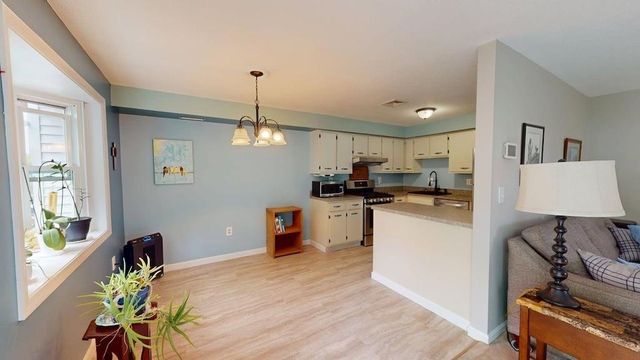 280 Stonebridge Drive, Nashua, NH 03063