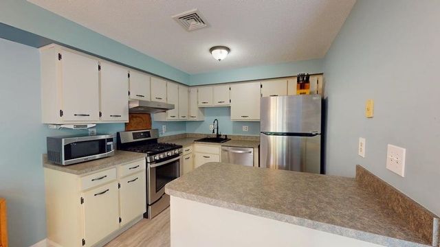 280 Stonebridge Drive, Nashua, NH 03063