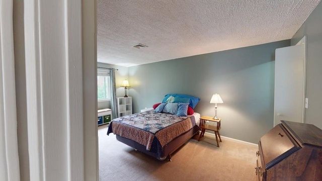 280 Stonebridge Drive, Nashua, NH 03063