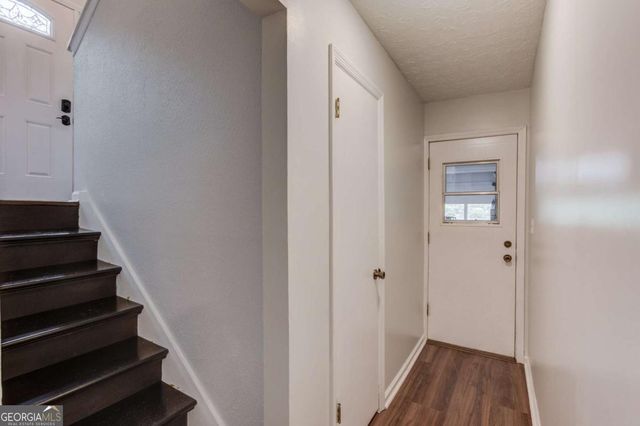 1298 Oakcrest Court SW, Lilburn, GA 30047