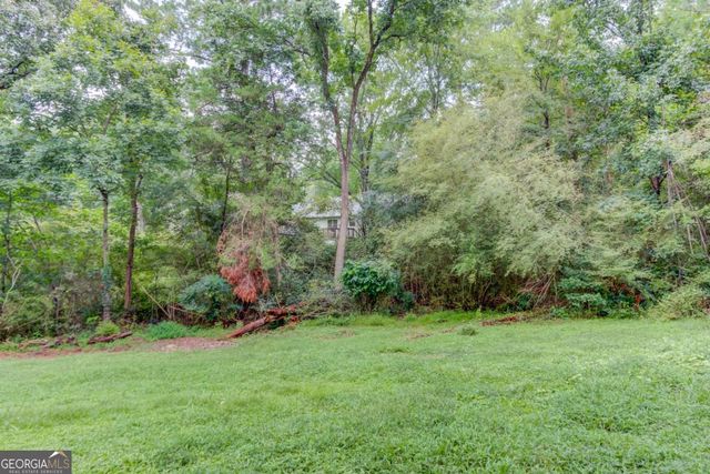 1298 Oakcrest Court SW, Lilburn, GA 30047
