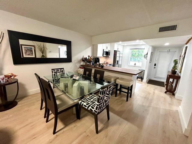 1050 Country Club Dr 303, Margate, FL 33063