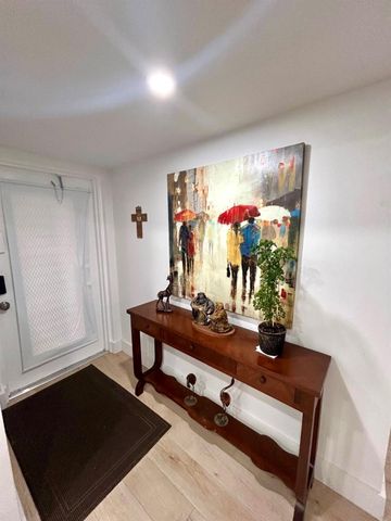 1050 Country Club Dr 303, Margate, FL 33063