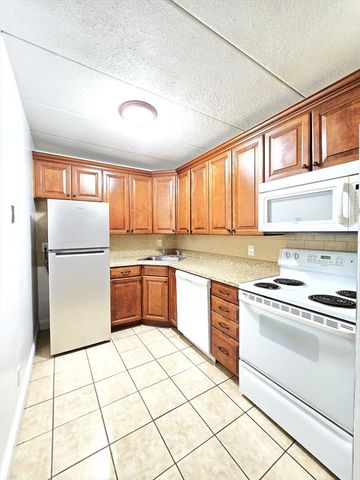 296 Commercial St 21, Braintree, MA 02184