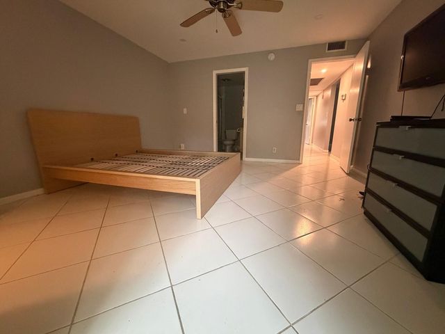 2402 Antigua Circle D1, Coconut Creek, FL 33066