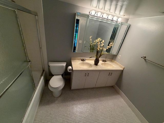 2402 Antigua Circle D1, Coconut Creek, FL 33066
