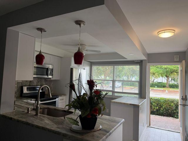 2402 Antigua Circle D1, Coconut Creek, FL 33066