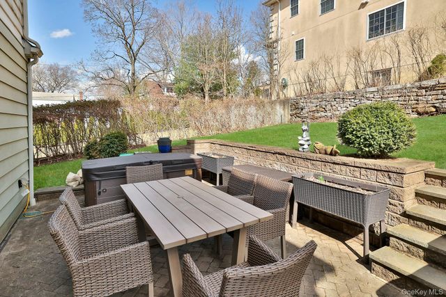 780 Scarsdale Avenue, Scarsdale, NY 10583