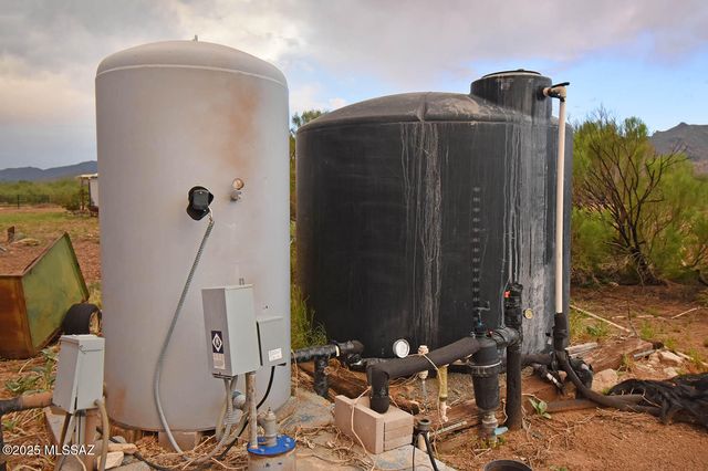 1203 N Cochise Stronghold Road, Cochise, AZ 85606