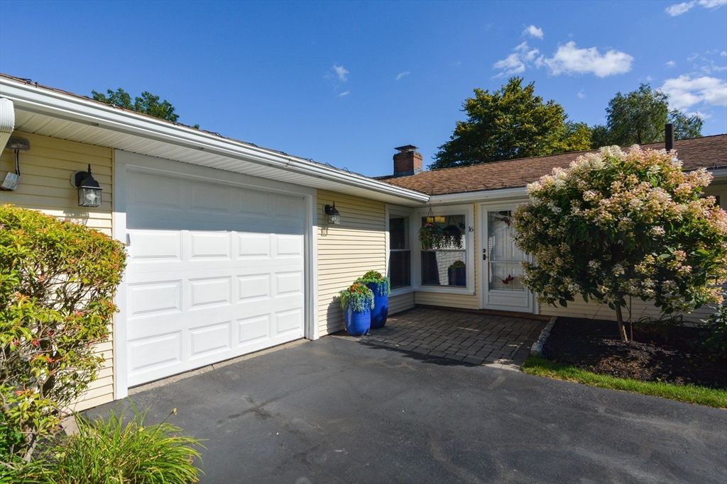 16 Rosslare Rd, Framingham, MA 01701