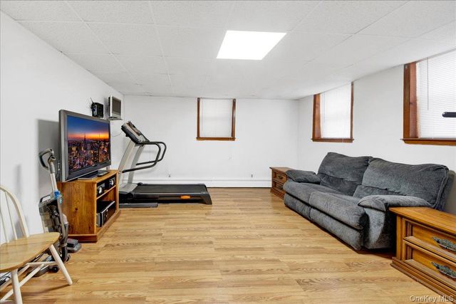 2925 Wellman Avenue, Bronx, NY 10461