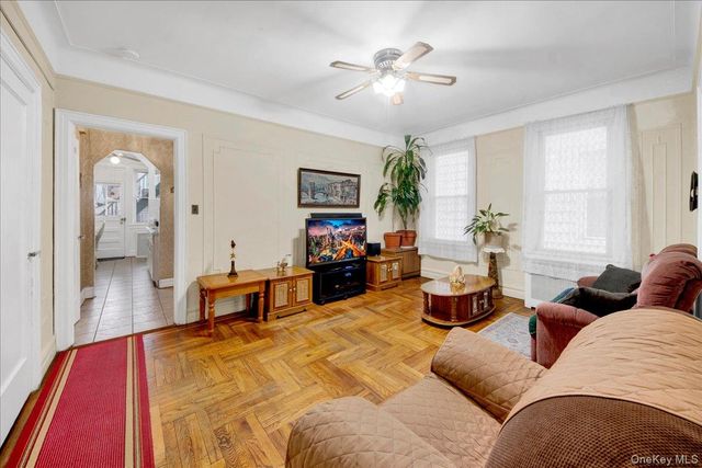 2925 Wellman Avenue, Bronx, NY 10461