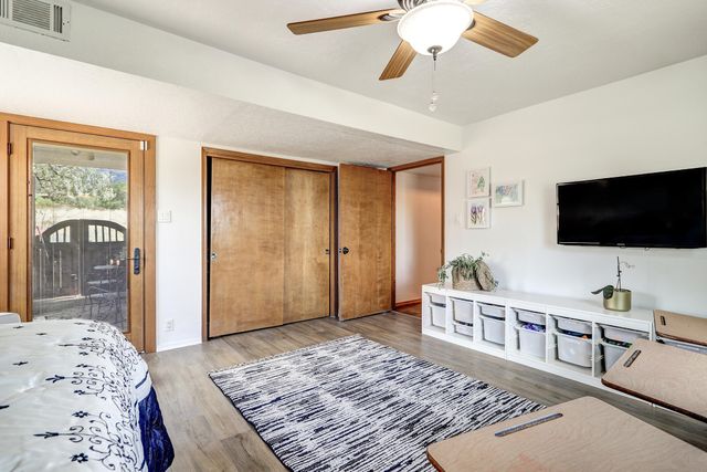 532 Roadrunner Lane NE, Albuquerque, NM 87122