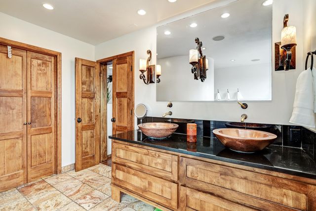 532 Roadrunner Lane NE, Albuquerque, NM 87122