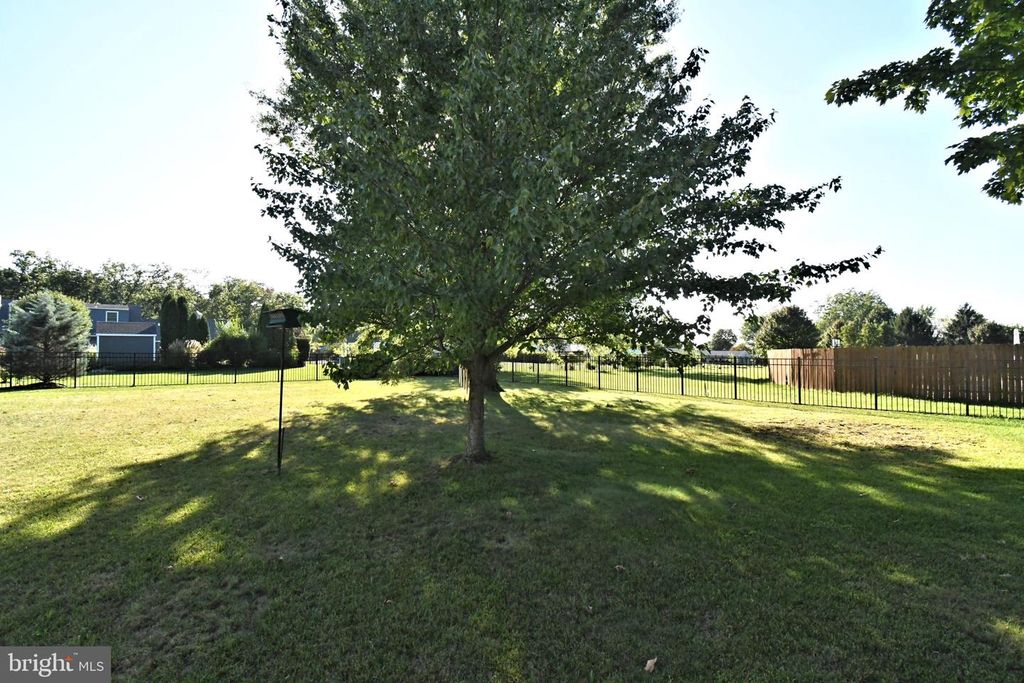 553 PATERNO DR, HARLEYSVILLE, PA 19438 — photo 5