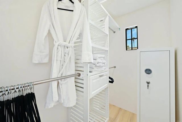 1319 Knowles Avenue, Carlsbad, CA 92008