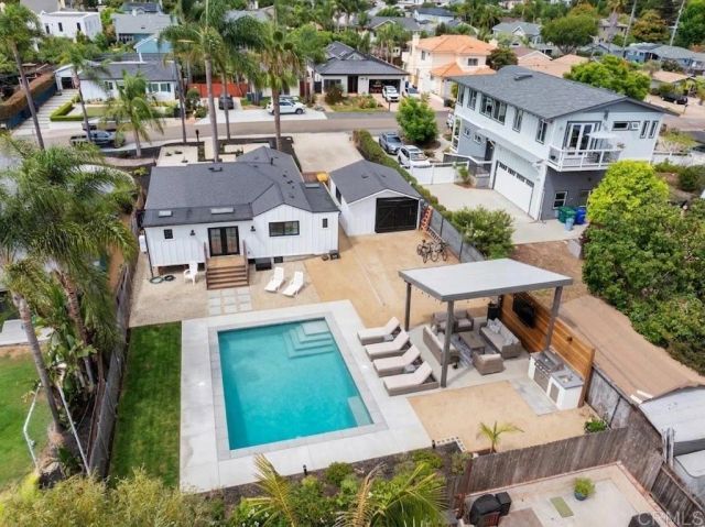 1319 Knowles Avenue, Carlsbad, CA 92008