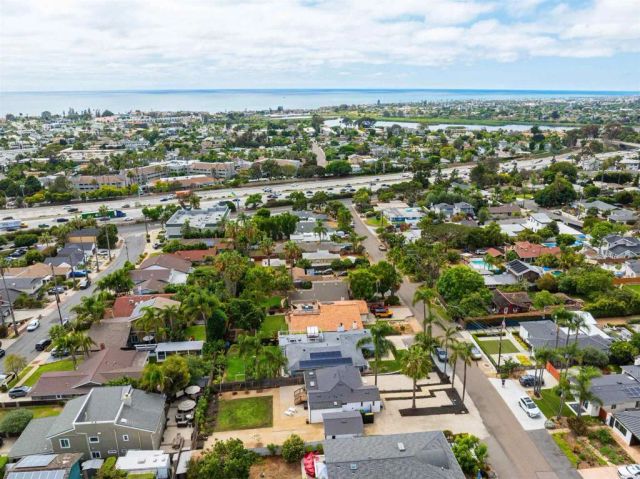 1319 Knowles Avenue, Carlsbad, CA 92008