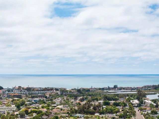 1319 Knowles Avenue, Carlsbad, CA 92008
