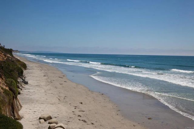 1319 Knowles Avenue, Carlsbad, CA 92008
